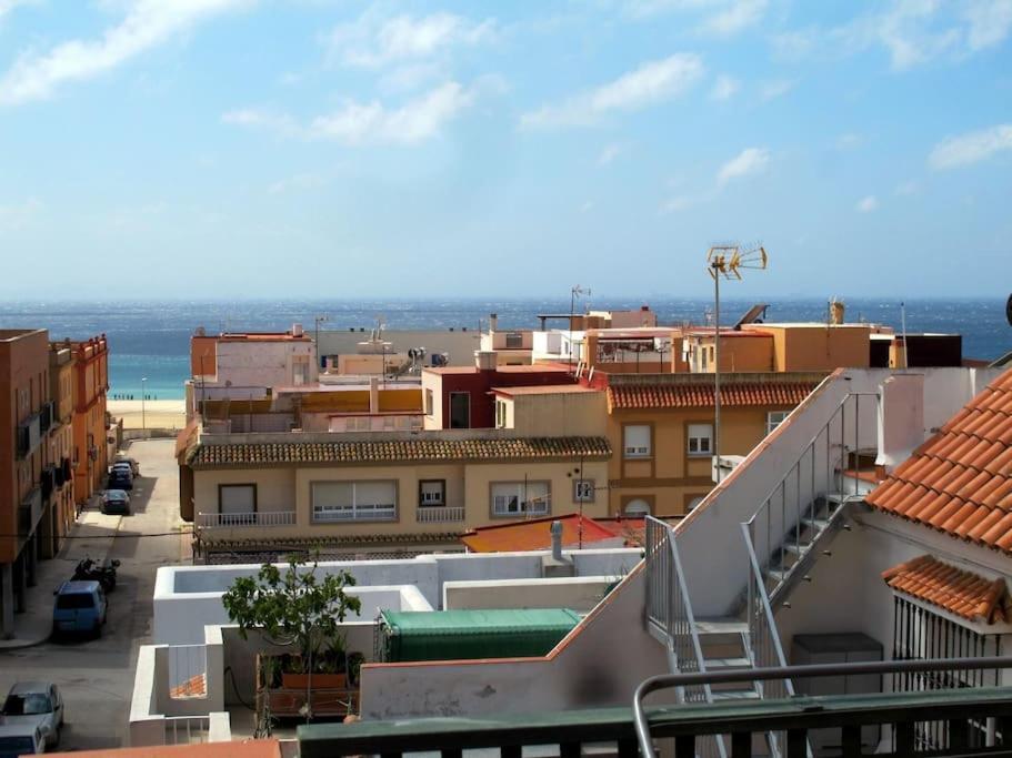 Apartmán Sea Views / Fabulous Attic / Fast Fibre Optic Tarifa Exteriér fotografie